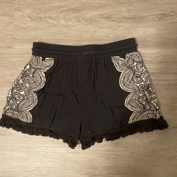 Shorts - Picture 2 of 2